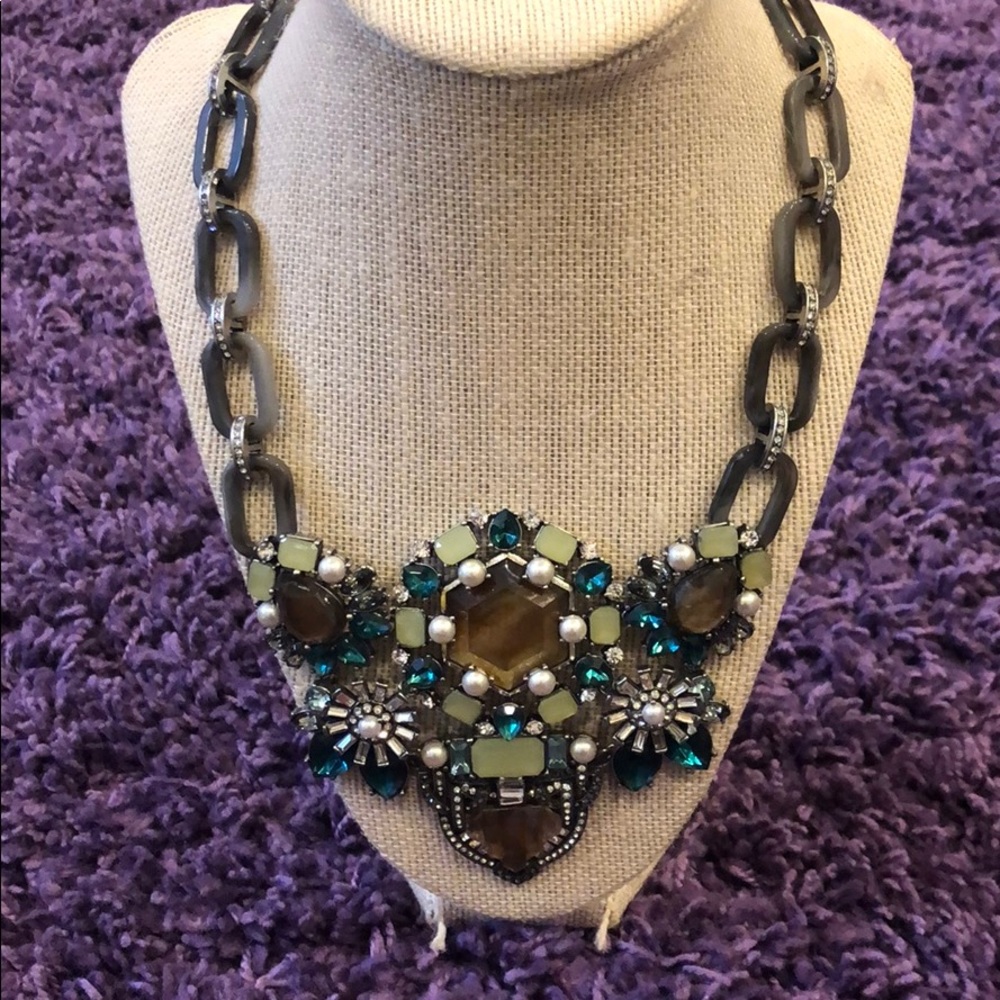 Chloe + Isabel UNRELEASED Resin Chain Beau Monde